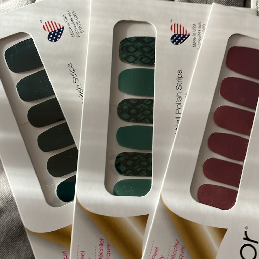 Color street nails - Picture 3 of 5